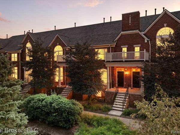 1546 Devon Lane, Troy, MI 48084