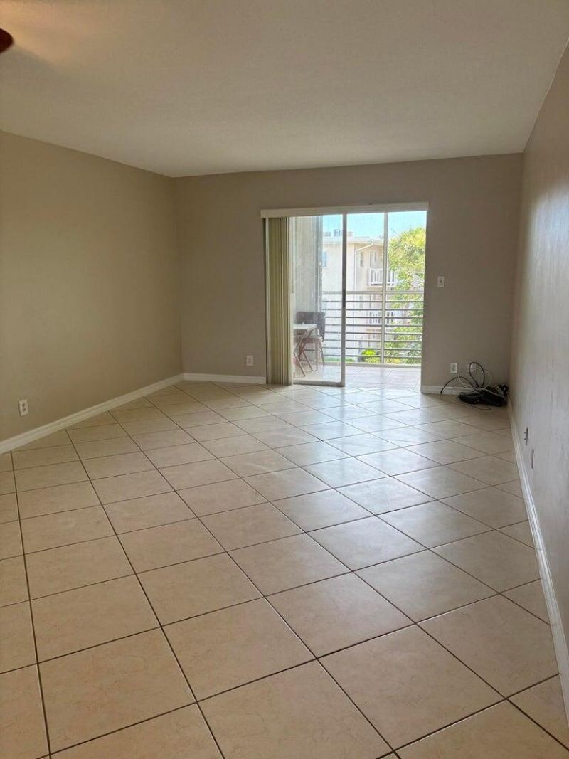 2770 S Garden Drive, Unit 304, Lake Worth, FL 33461 Photo