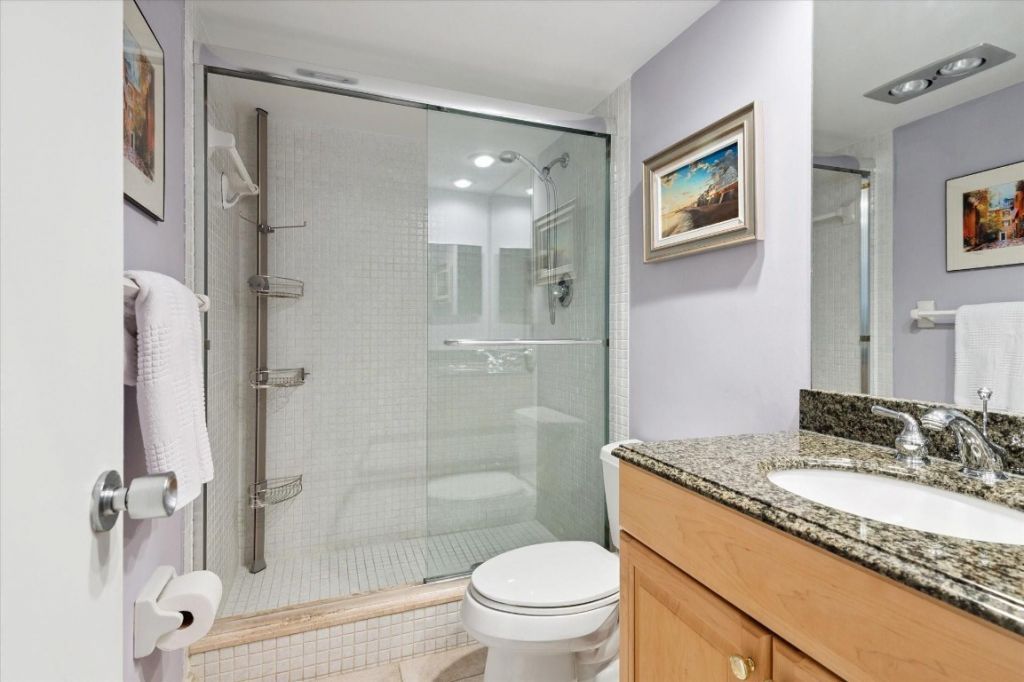 3900 Oaks Clubhouse Drive, Unit 409, Pompano Beach, FL 33069 Photo