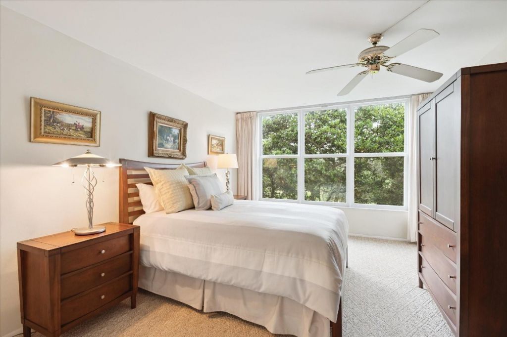 3900 Oaks Clubhouse Drive, Unit 409, Pompano Beach, FL 33069 Photo