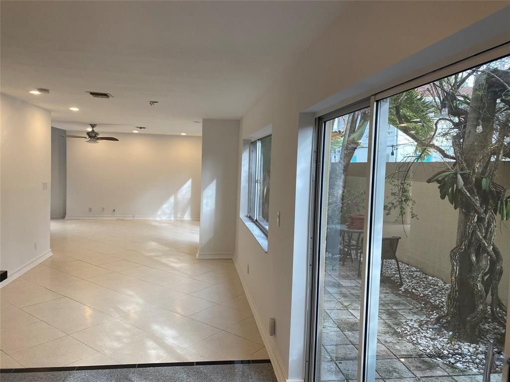 101 SE 15th Avenue, Unit E, Fort Lauderdale, FL 33301 Photo