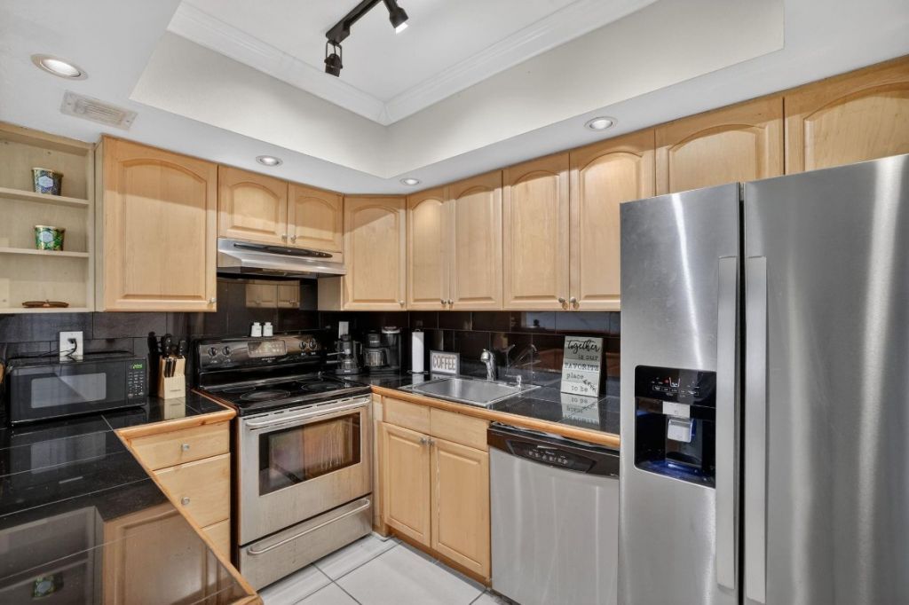 1967 S Ocean Boulevard, Unit 103, Pompano Beach, FL 33062 Photo