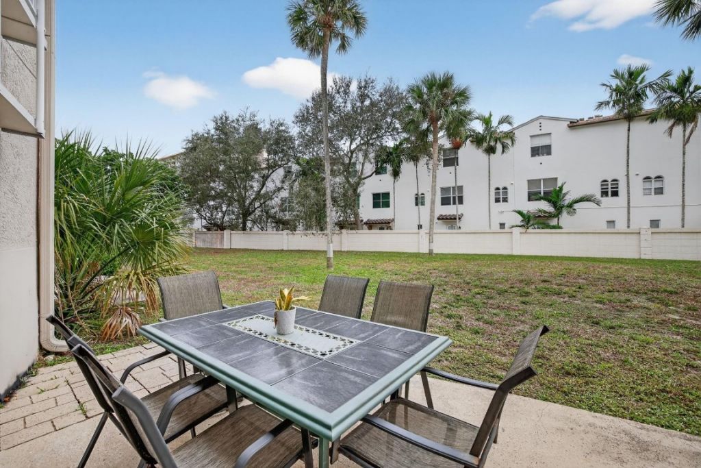 1967 S Ocean Boulevard, Unit 103, Pompano Beach, FL 33062 Photo