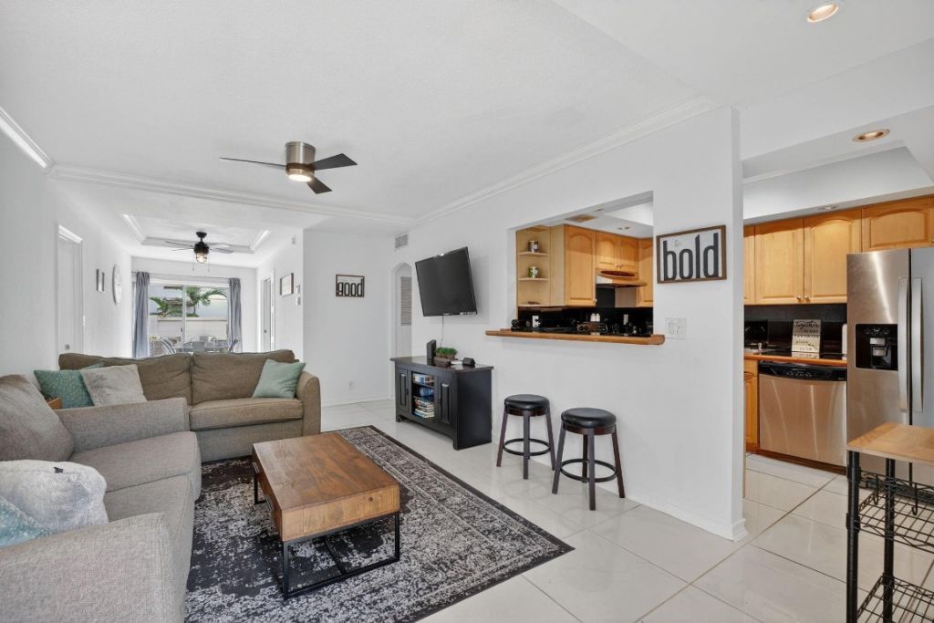 1967 S Ocean Boulevard, Unit 103, Pompano Beach, FL 33062 Photo