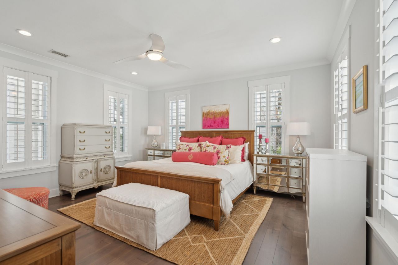 137 Bratton Circle Photo 32