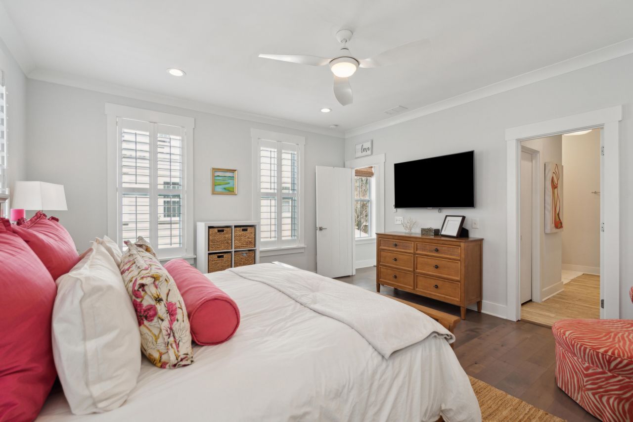 137 Bratton Circle Photo 34