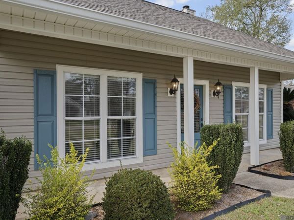 30863 Meadow Wood Blvd, Denham Springs, LA 70726