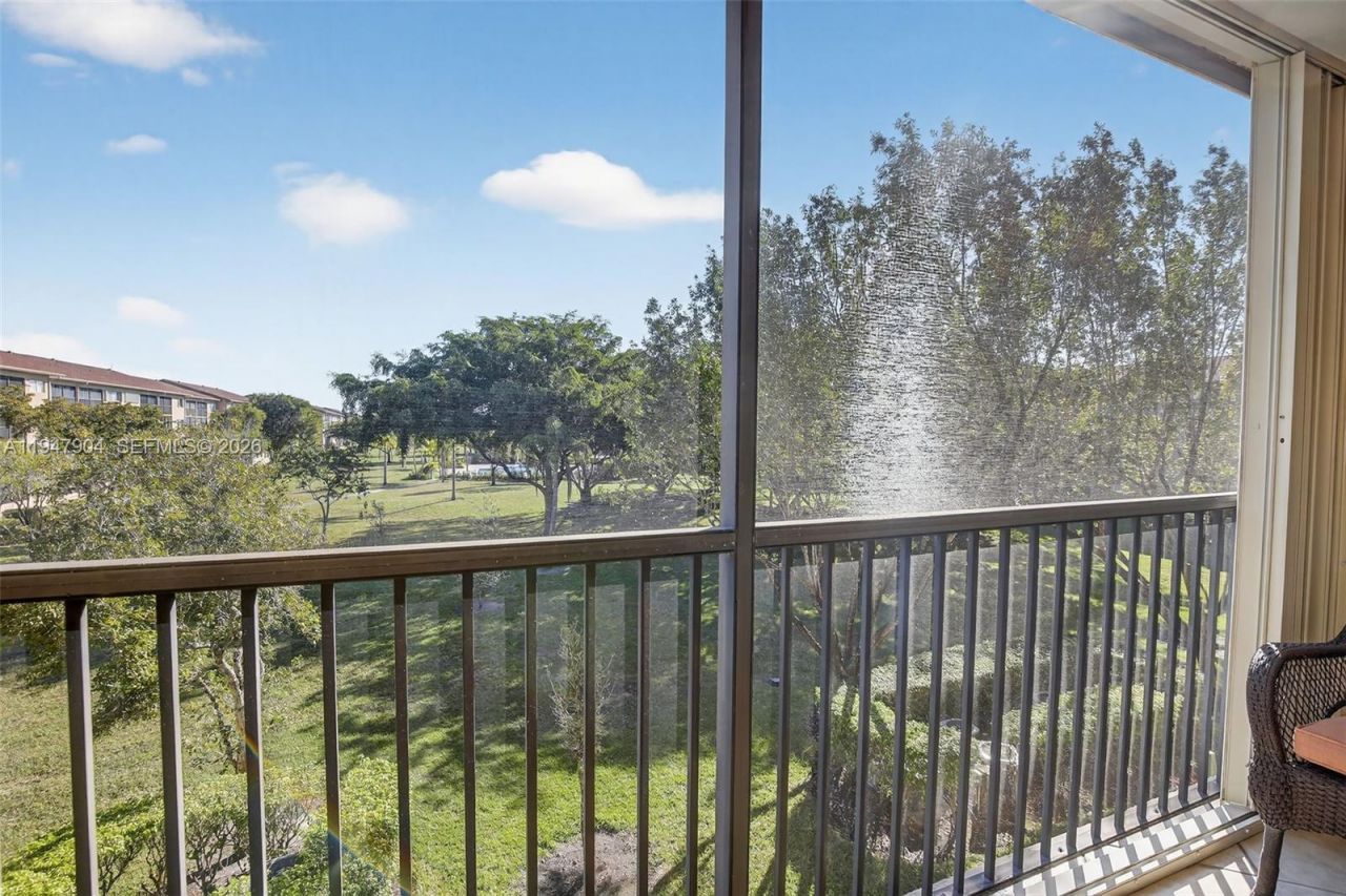 1651 SW 127th Ave, Unit A305, Pembroke Pines, FL 33027 Photo