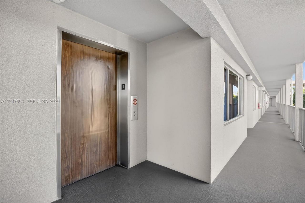 1651 SW 127th Ave, Unit A305, Pembroke Pines, FL 33027 Photo