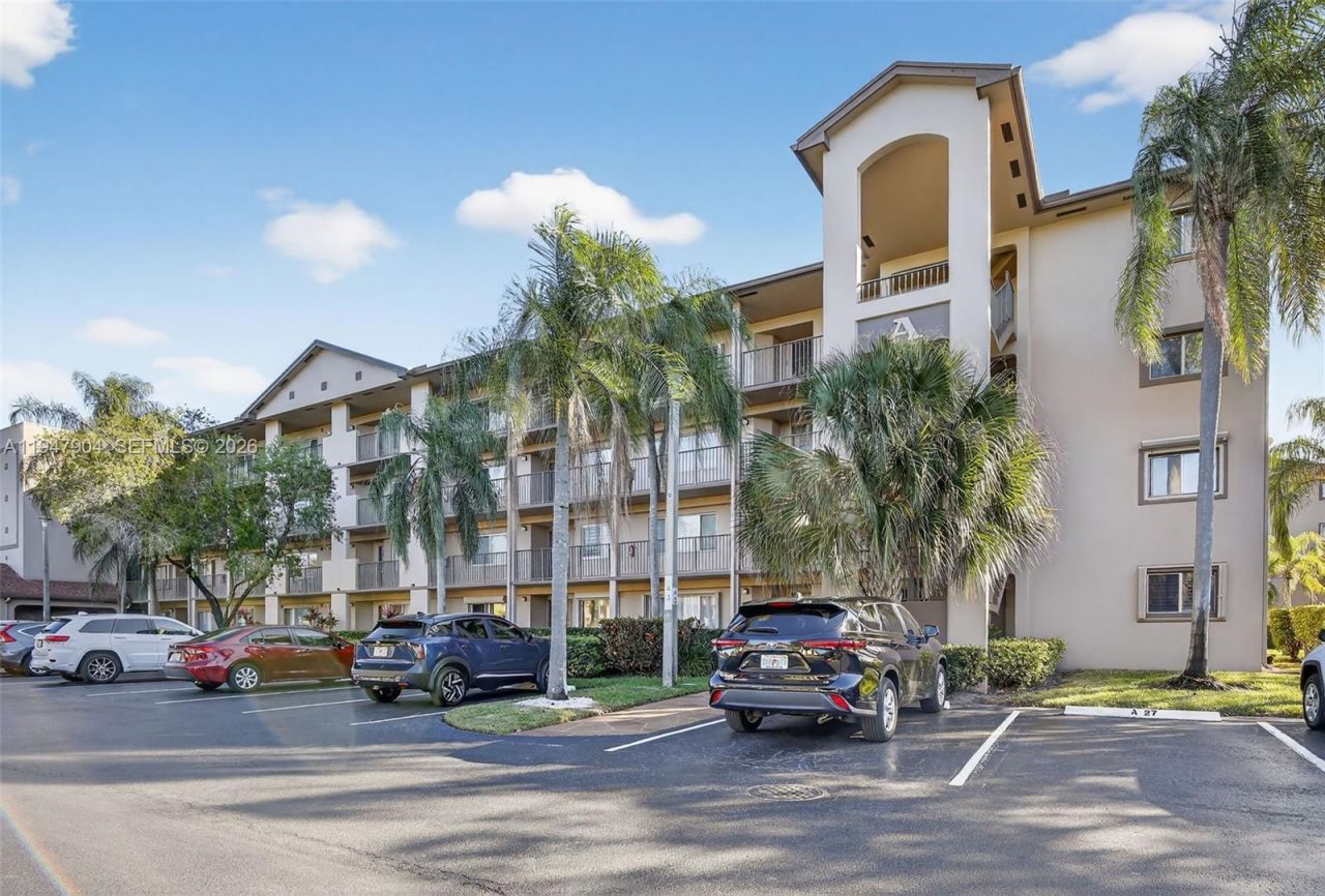 1651 SW 127th Ave, Unit A305, Pembroke Pines, FL 33027 Photo