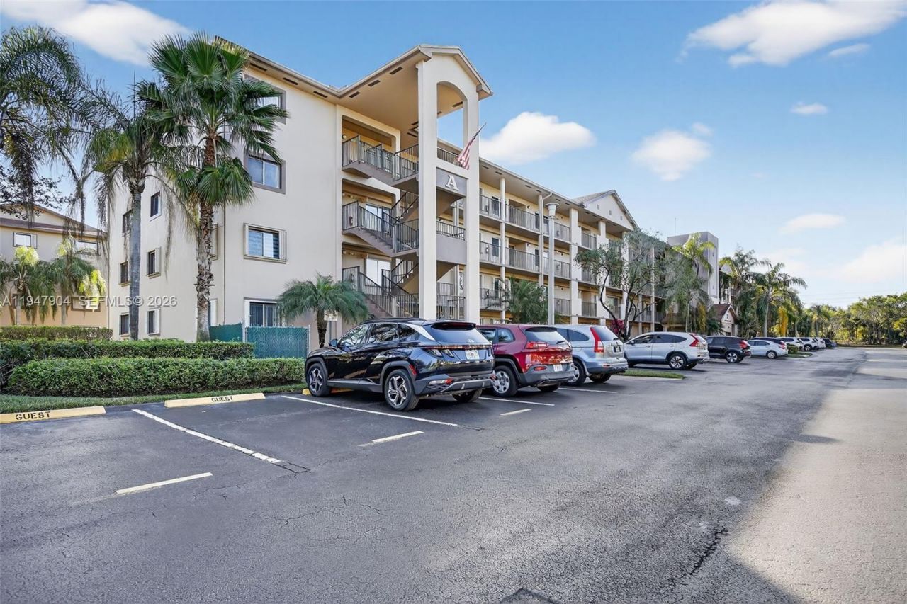 1651 SW 127th Ave, Unit A305, Pembroke Pines, FL 33027 Photo