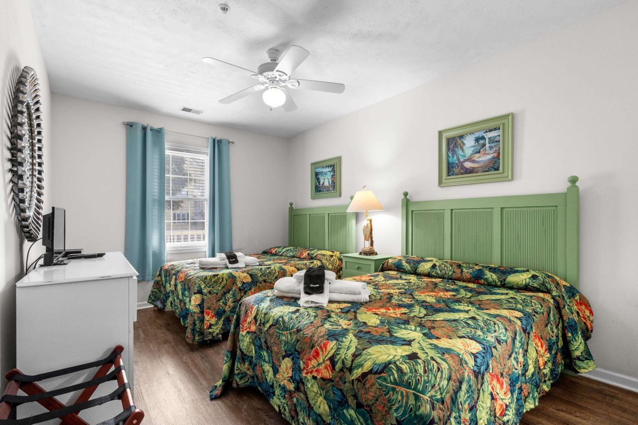 601 N Hillside Dr. Photo 17