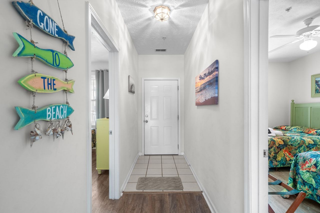 601 N Hillside Dr. Photo 23