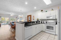 601 N Hillside Dr. photo 4