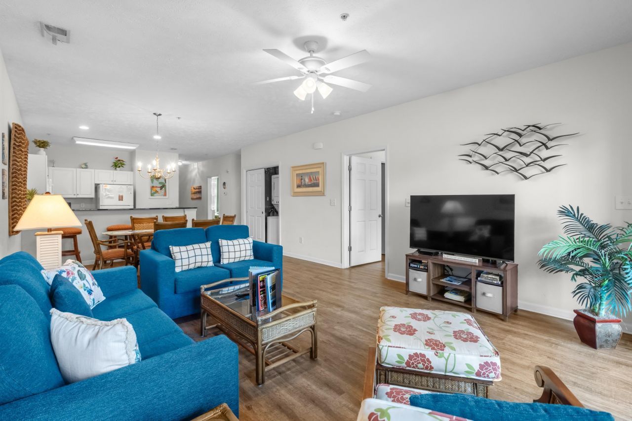 601 N Hillside Dr. Photo 40