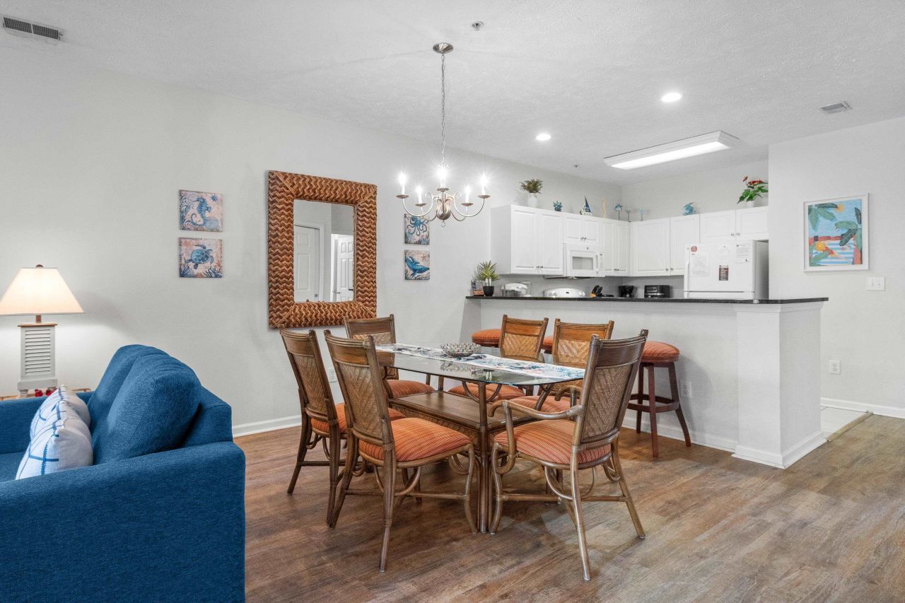 601 N Hillside Dr. Photo 42