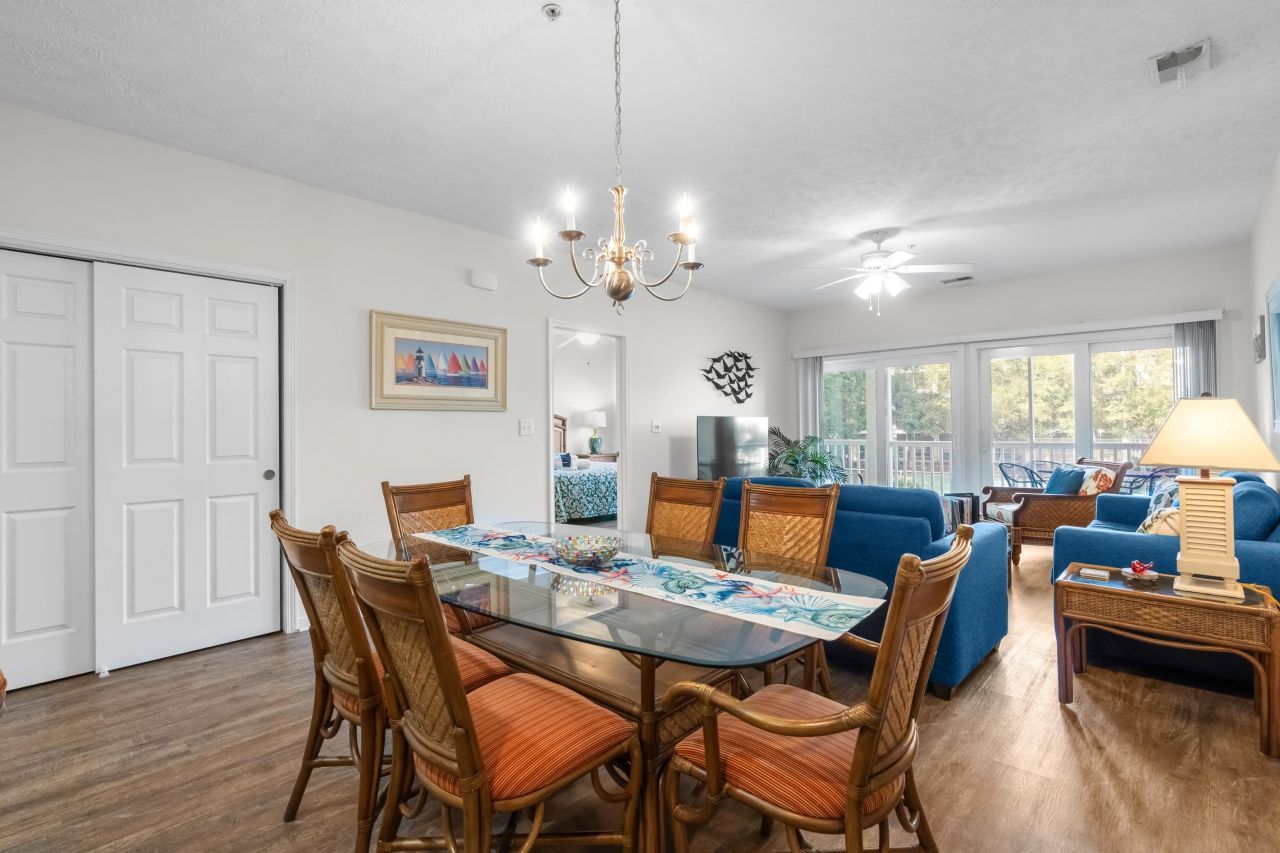 601 N Hillside Dr. Photo 43