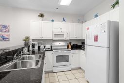 601 N Hillside Dr. photo 4