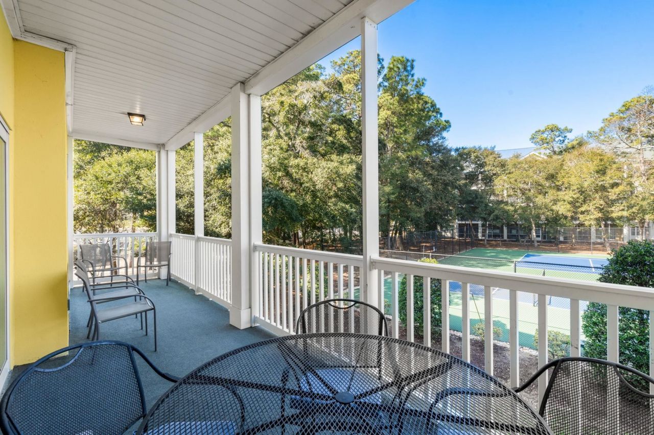 601 N Hillside Dr. Photo 54