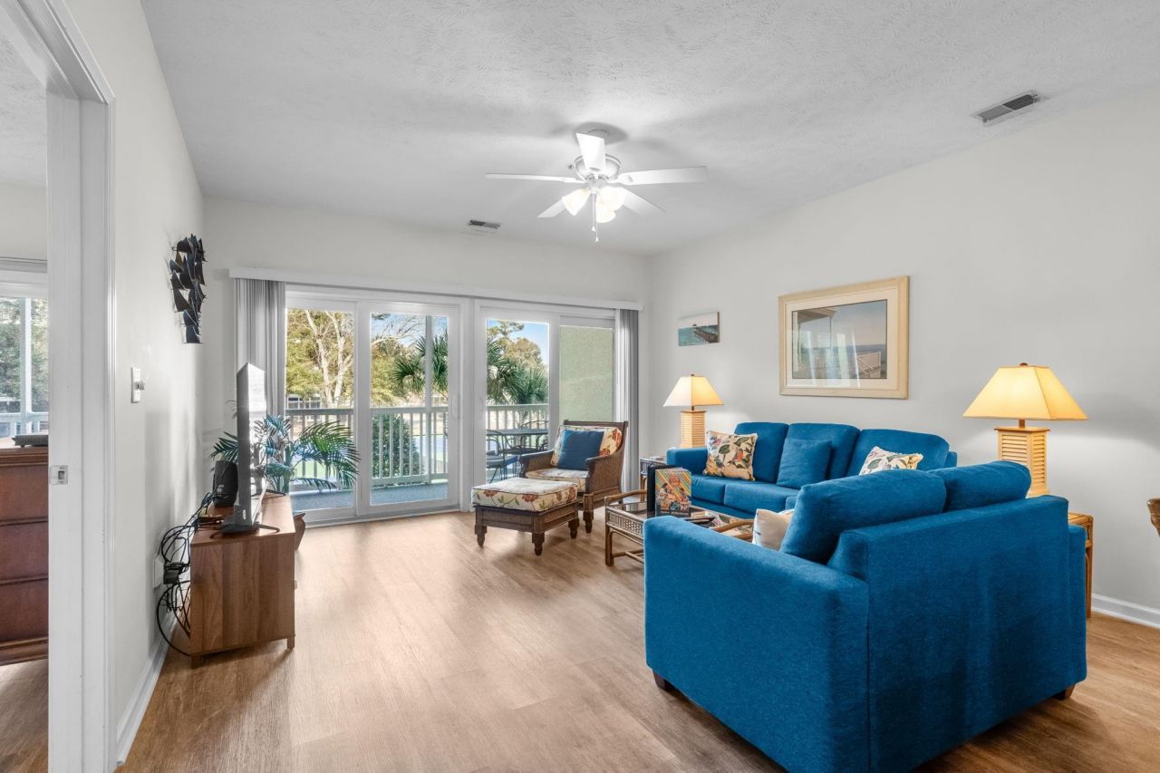 601 N Hillside Dr. Photo 56