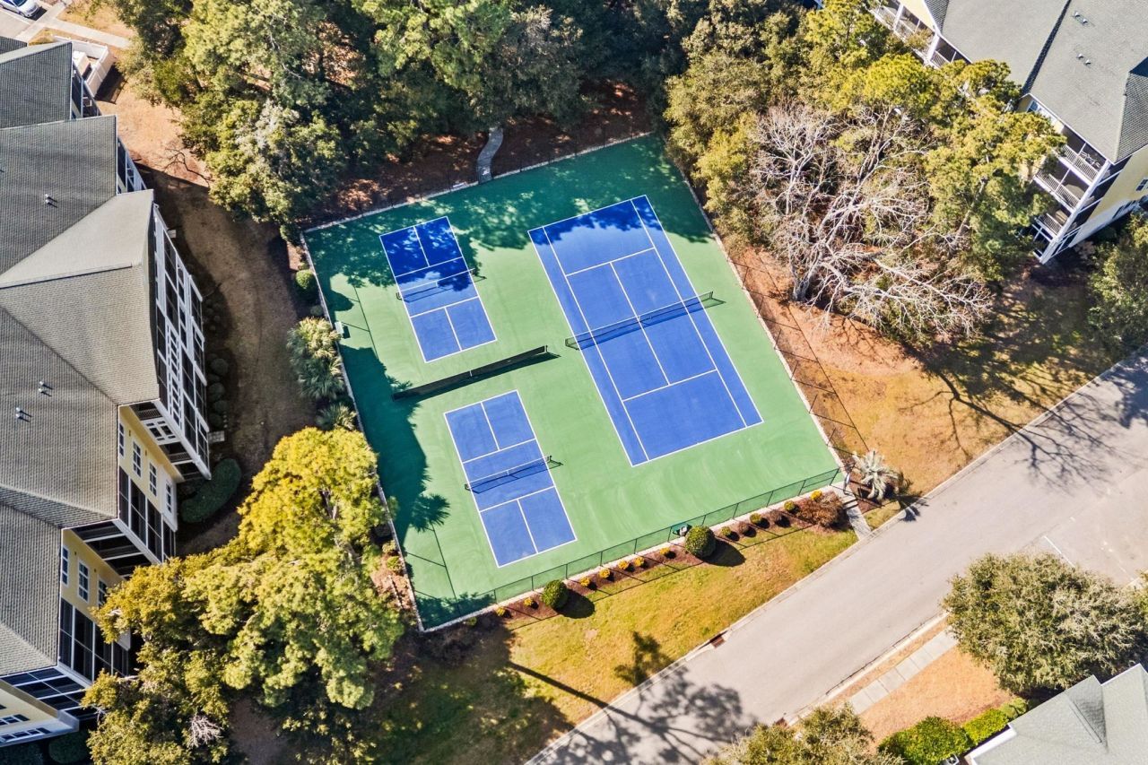 601 N Hillside Dr. Photo 72