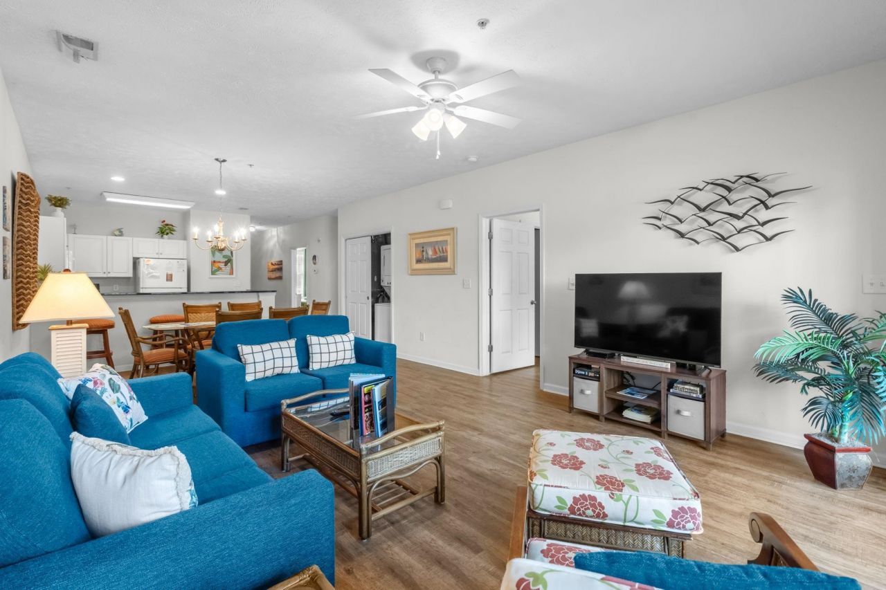 601 N Hillside Dr. Photo 75