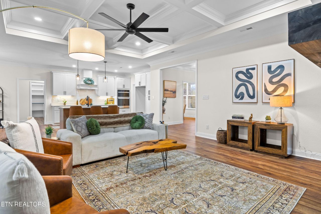 5812 Caswell Drive, Greenback, TN 37742 Main Photo