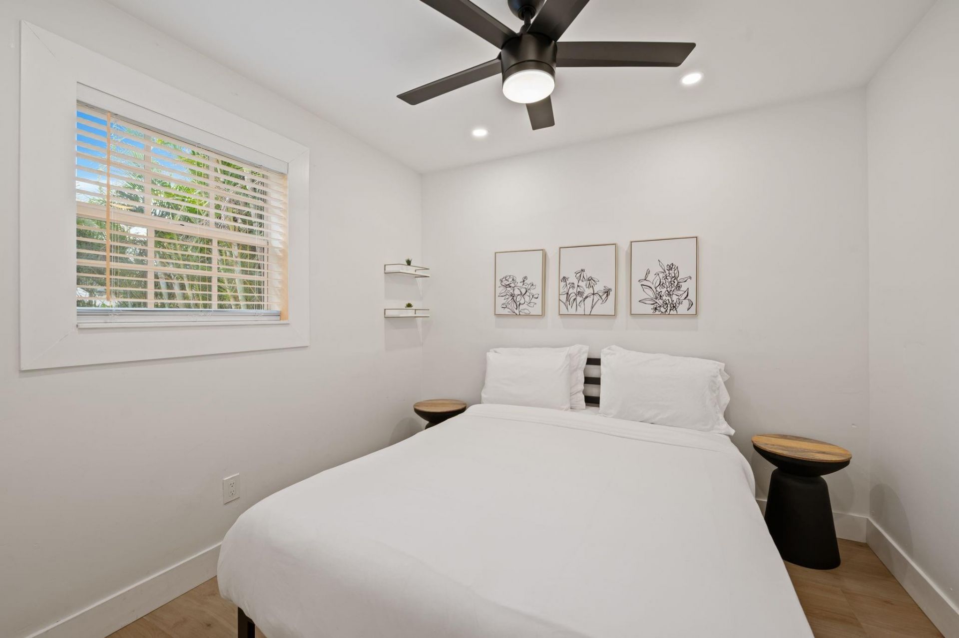 739 NE 17th Road, Fort Lauderdale, FL 33304 Photo