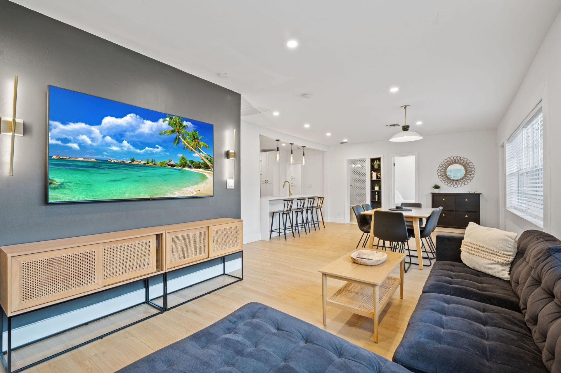 739 NE 17th Road, Fort Lauderdale, FL 33304 Photo