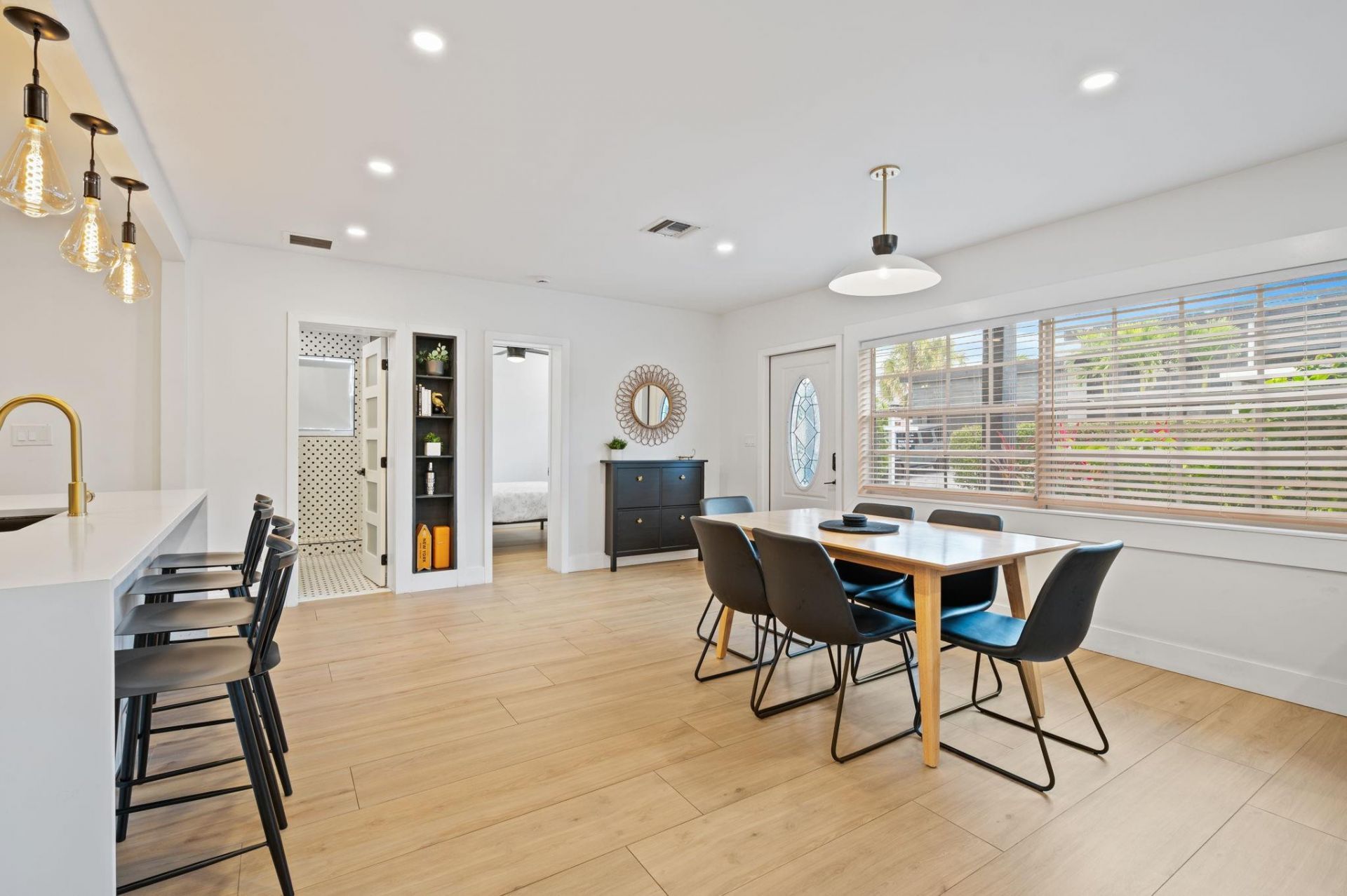 739 NE 17th Road, Fort Lauderdale, FL 33304 Photo