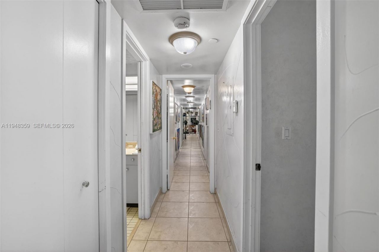 19355 Turnberry Way, Unit 8L, Aventura, FL 33180 Photo