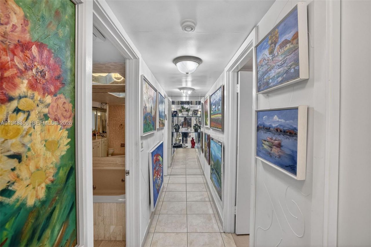 19355 Turnberry Way, Unit 8L, Aventura, FL 33180 Photo