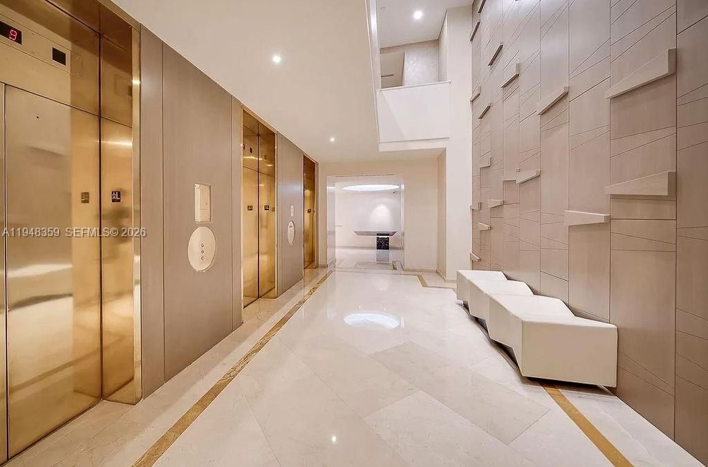 19355 Turnberry Way, Unit 8L, Aventura, FL 33180 Photo