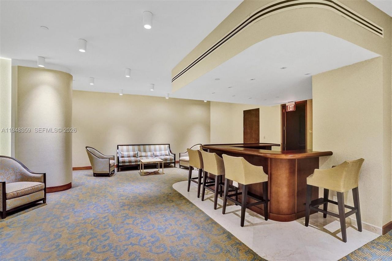 19355 Turnberry Way, Unit 8L, Aventura, FL 33180 Photo