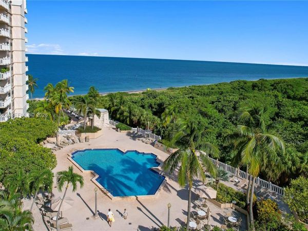 1121 Crandon Blvd, Unit E803, Key Biscayne, FL 33149