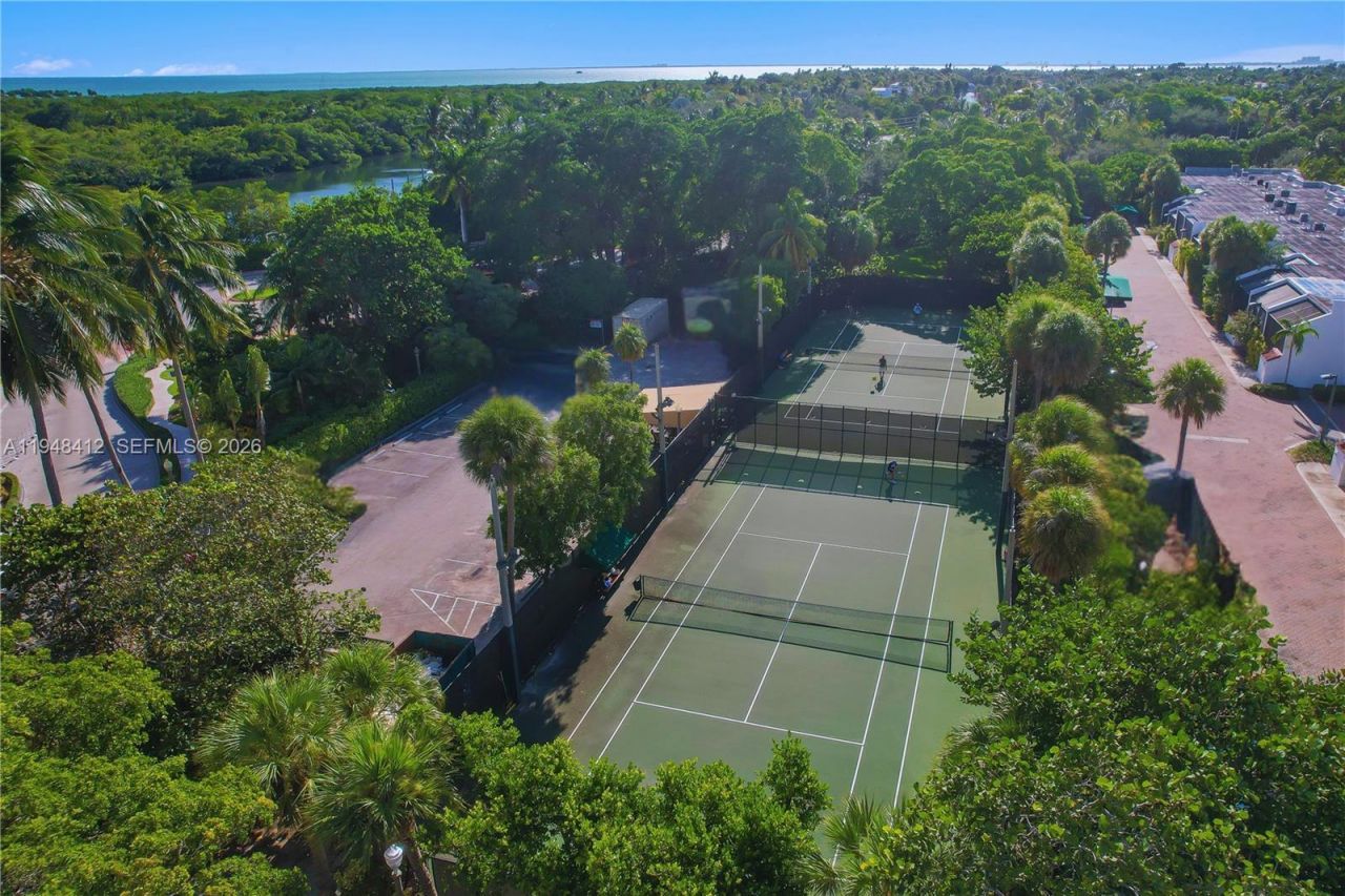 1121 Crandon Blvd, Unit E803, Key Biscayne, FL 33149 Photo