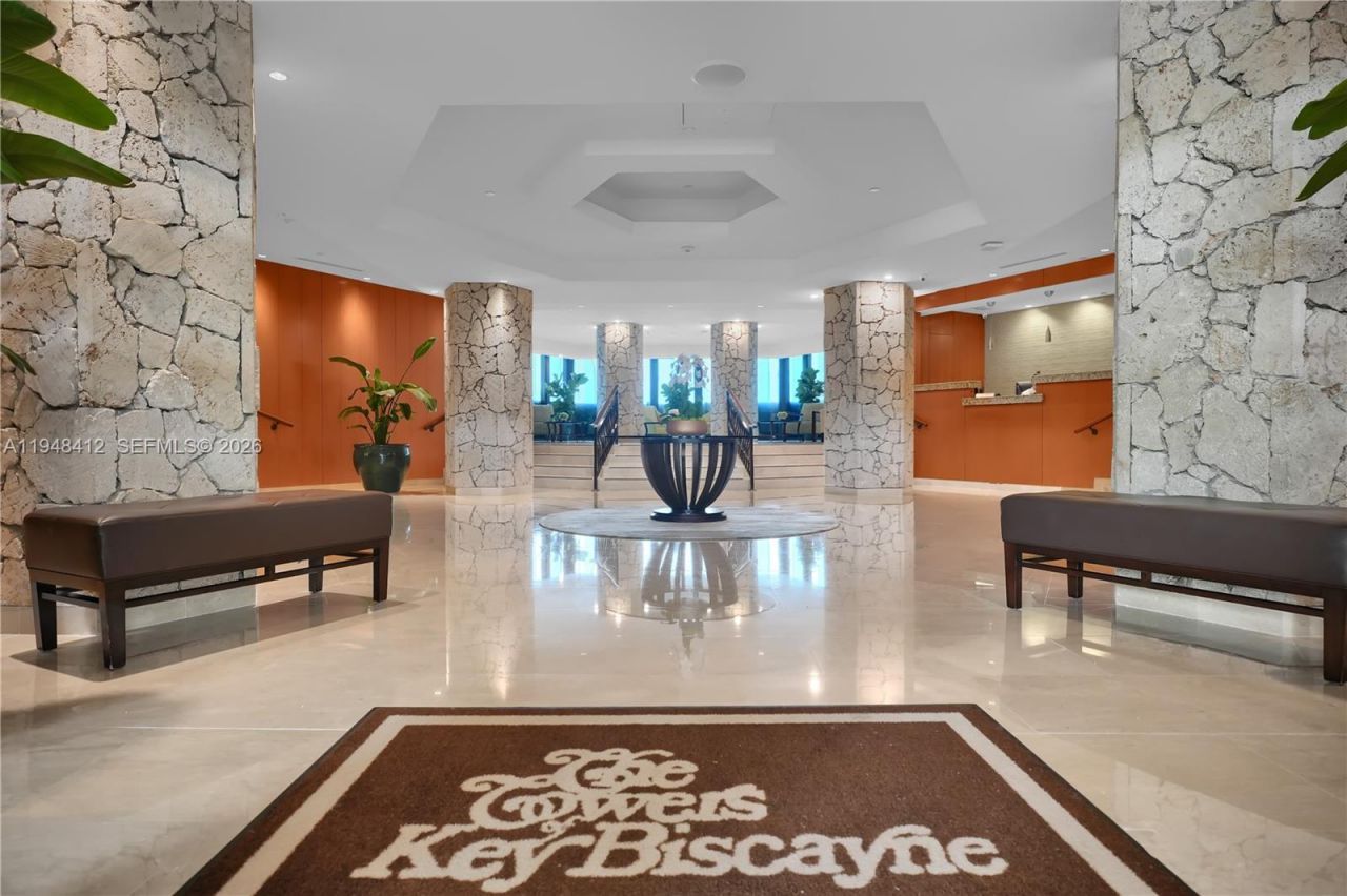 1121 Crandon Blvd, Unit E803, Key Biscayne, FL 33149 Photo