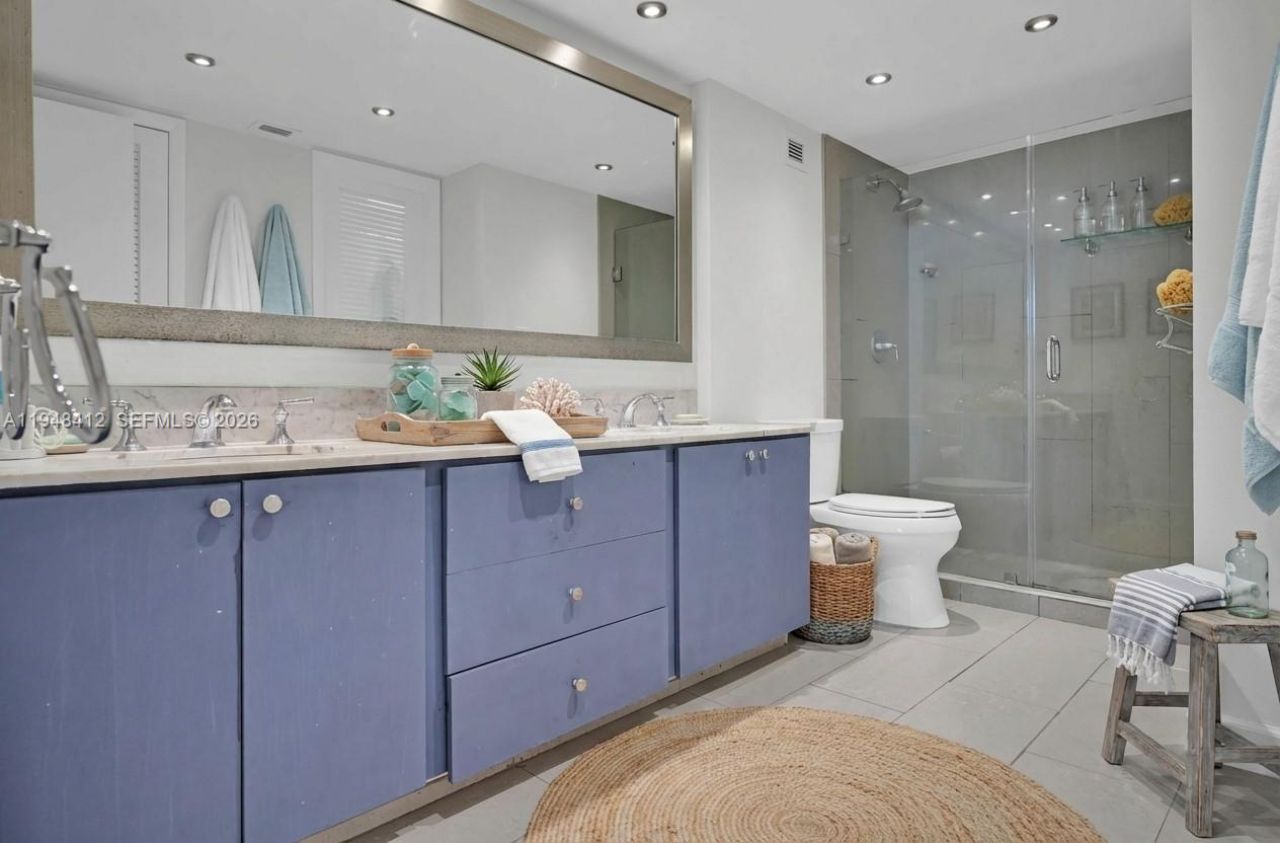 1121 Crandon Blvd, Unit E803, Key Biscayne, FL 33149 Photo