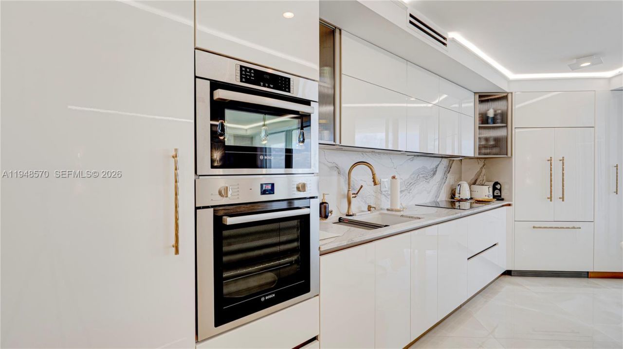 16711 Collins Ave, Unit 1004, Sunny Isles Beach, FL 33160 Photo