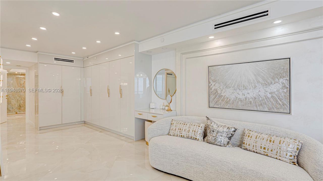 16711 Collins Ave, Unit 1004, Sunny Isles Beach, FL 33160 Photo