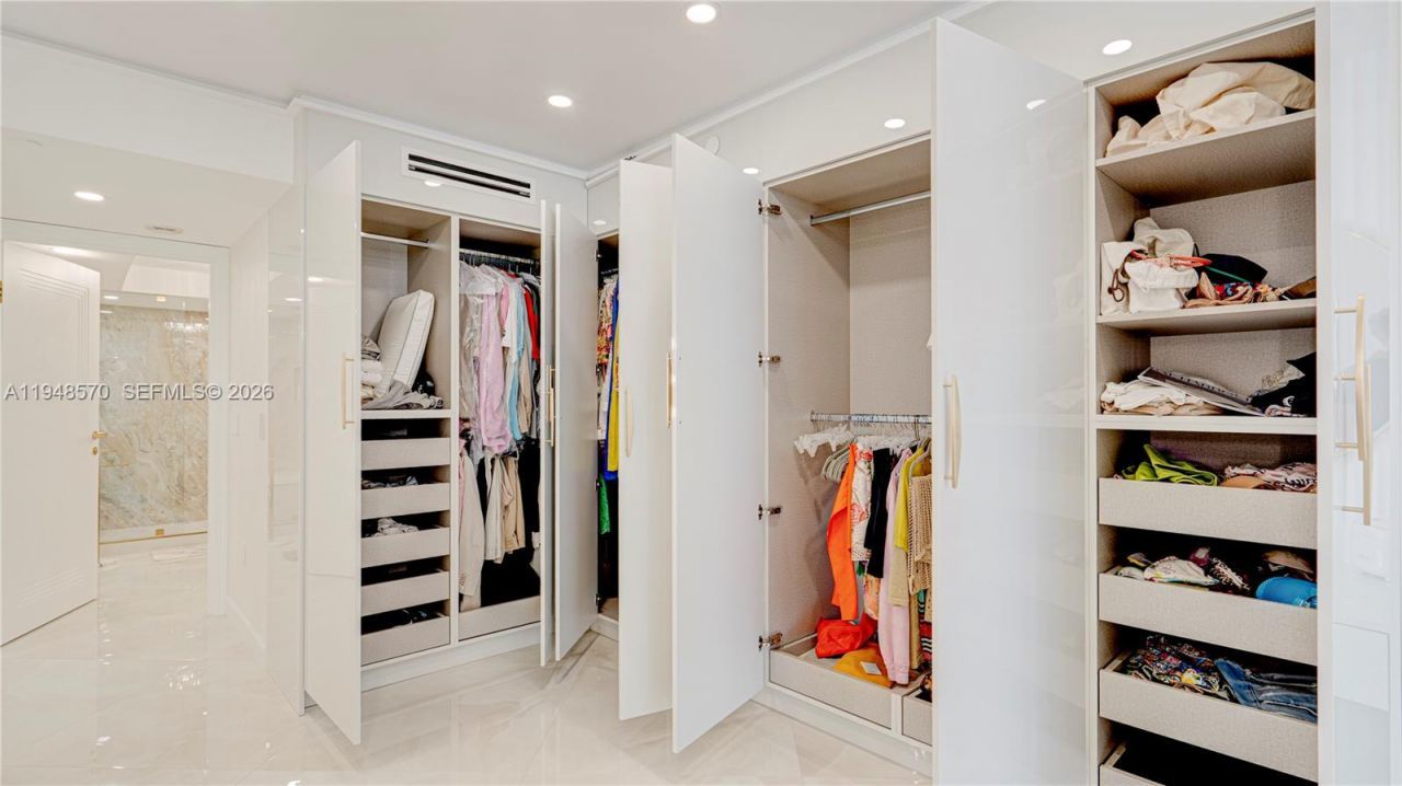 16711 Collins Ave, Unit 1004, Sunny Isles Beach, FL 33160 Photo