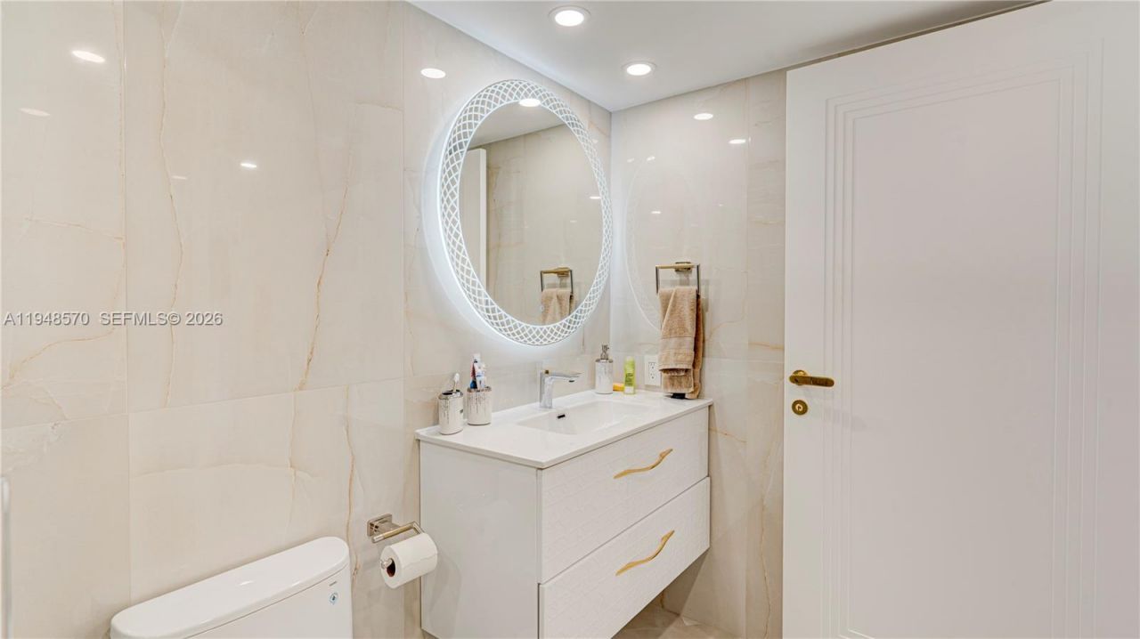 16711 Collins Ave, Unit 1004, Sunny Isles Beach, FL 33160 Photo