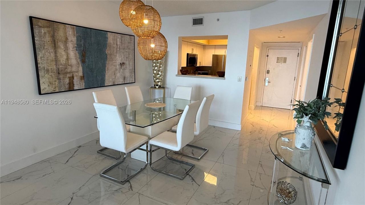 17375 Collins Ave, Unit 1901, Sunny Isles Beach, FL 33160 Photo