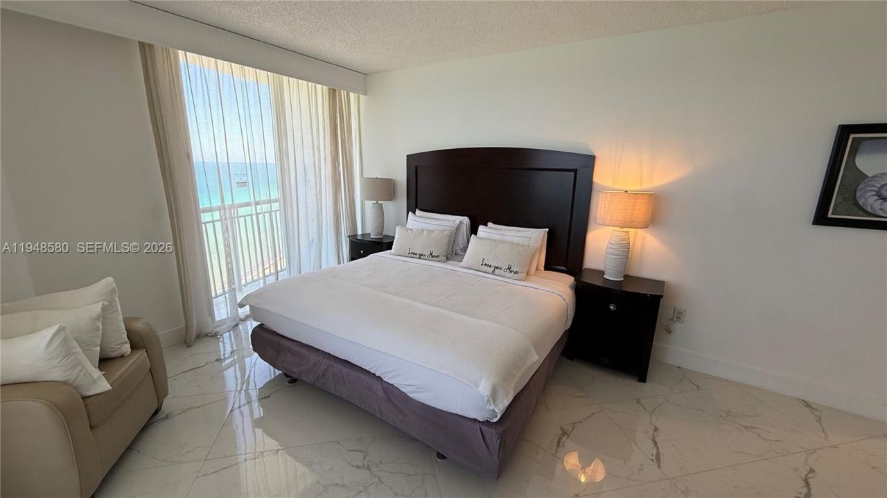 17375 Collins Ave, Unit 1901, Sunny Isles Beach, FL 33160 Photo