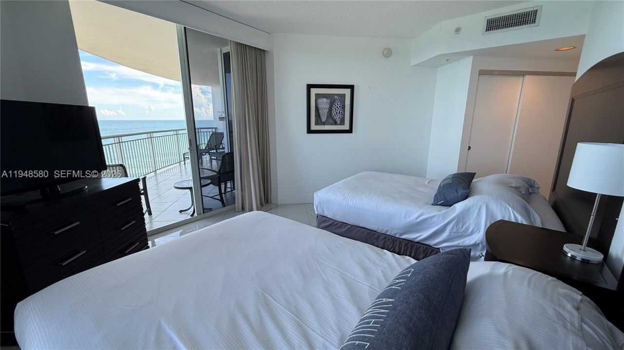 17375 Collins Ave, Unit 1901, Sunny Isles Beach, FL 33160 Photo