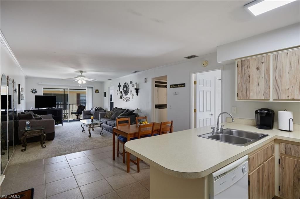 1100 Pondella Rd, Unit 916, Cape Coral, FL 33909 Photo