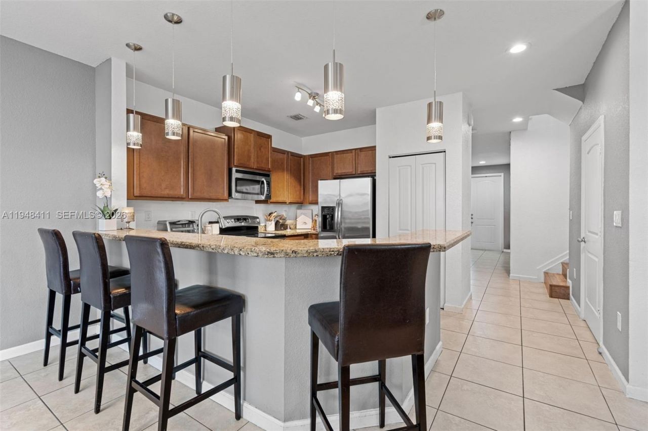 550 NE 33rd Ter, Homestead, FL 33033 Photo