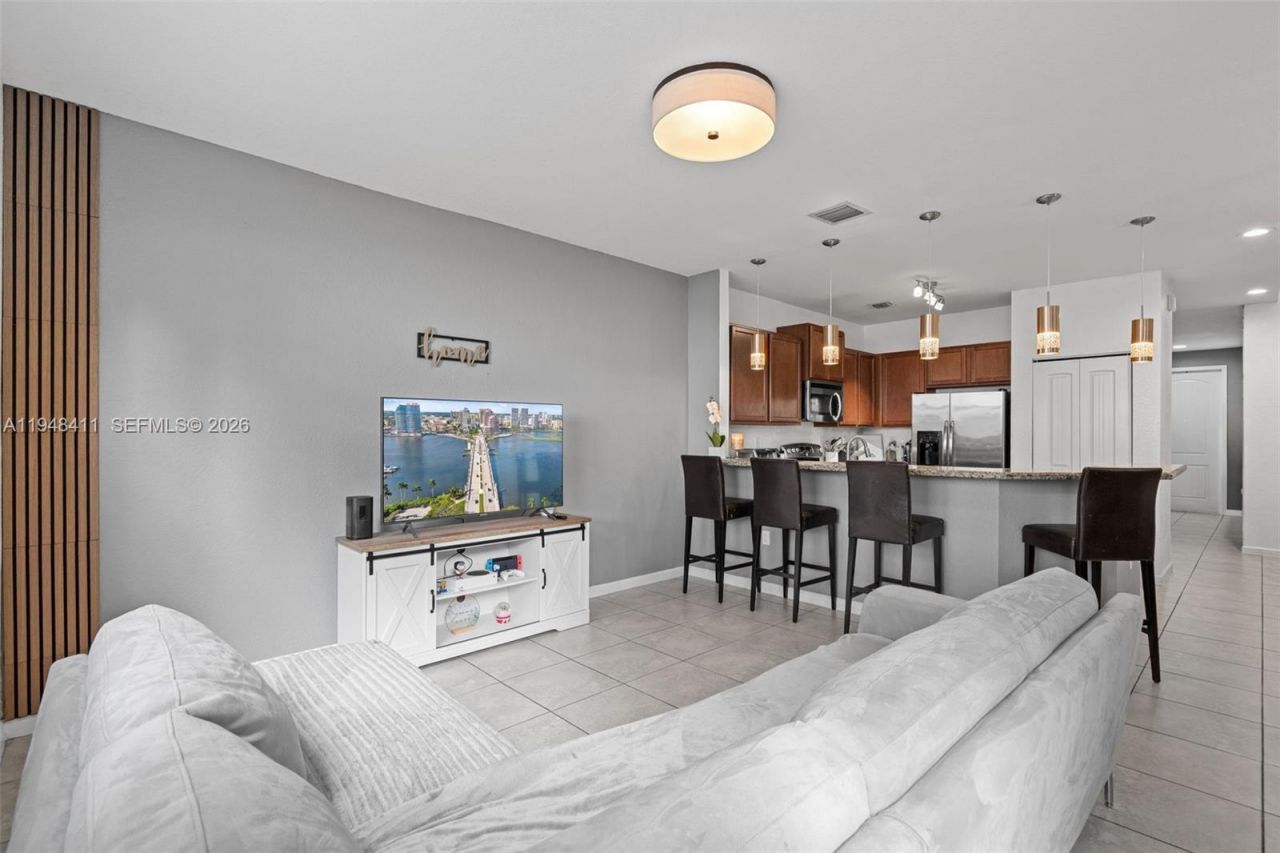 550 NE 33rd Ter, Homestead, FL 33033 Photo