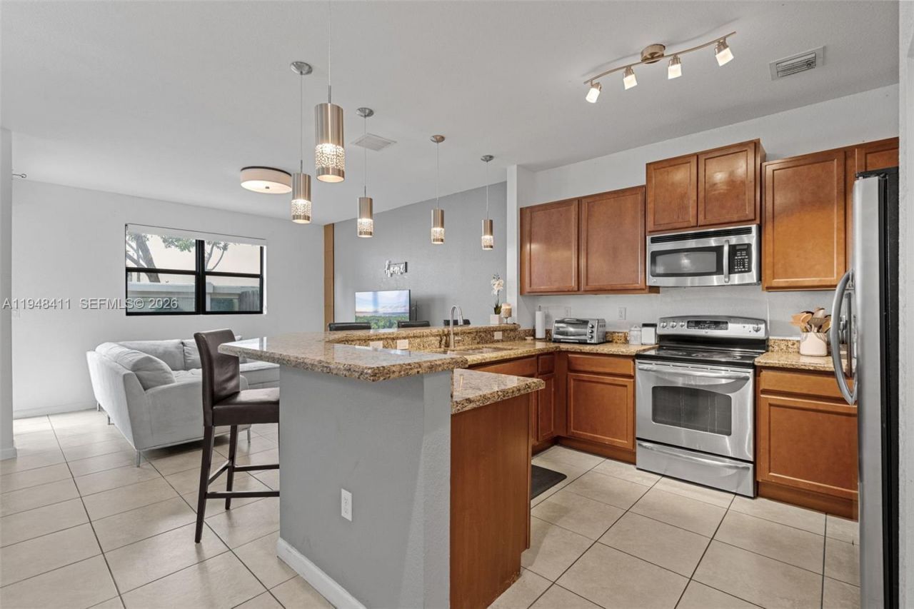 550 NE 33rd Ter, Homestead, FL 33033 Photo