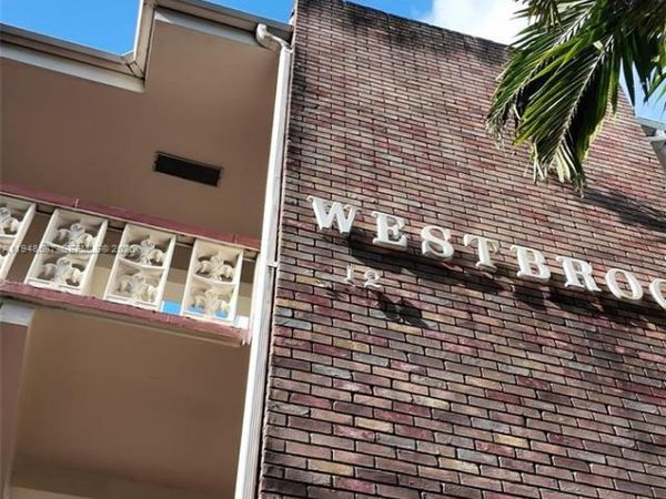 412 S Luna Ct , Unit 11, Hollywood, FL 33021